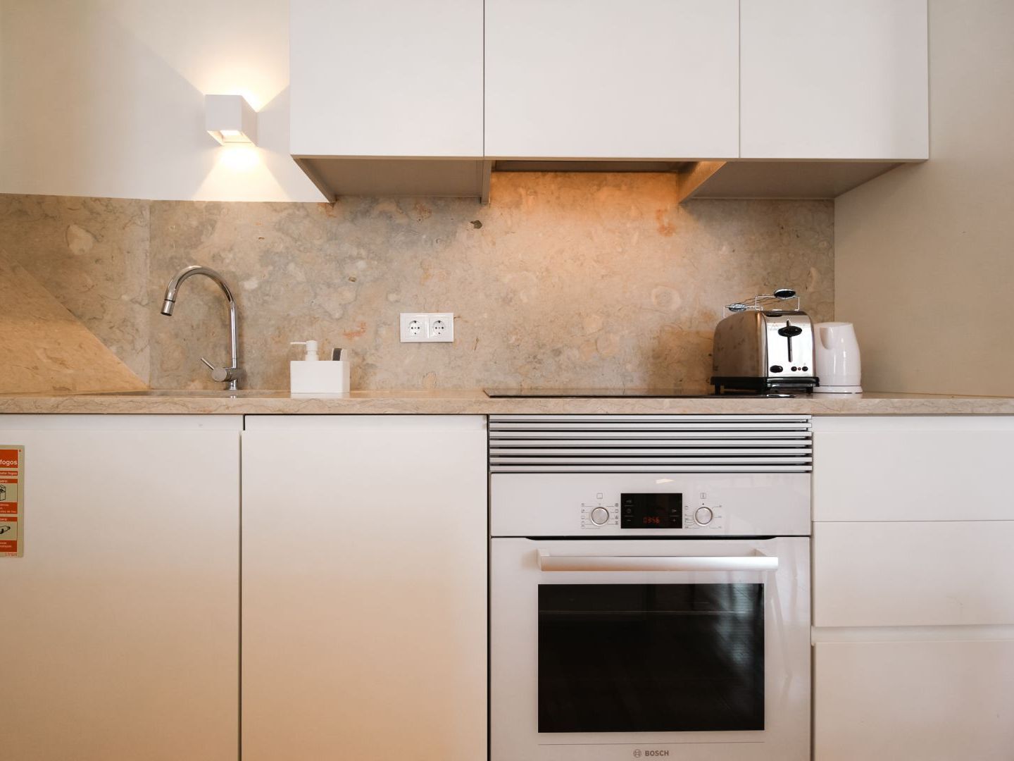 Joivy Elegant 2Br Apt Nearby Tram 28E Stop - Portas Sol Lisbon Exterior photo